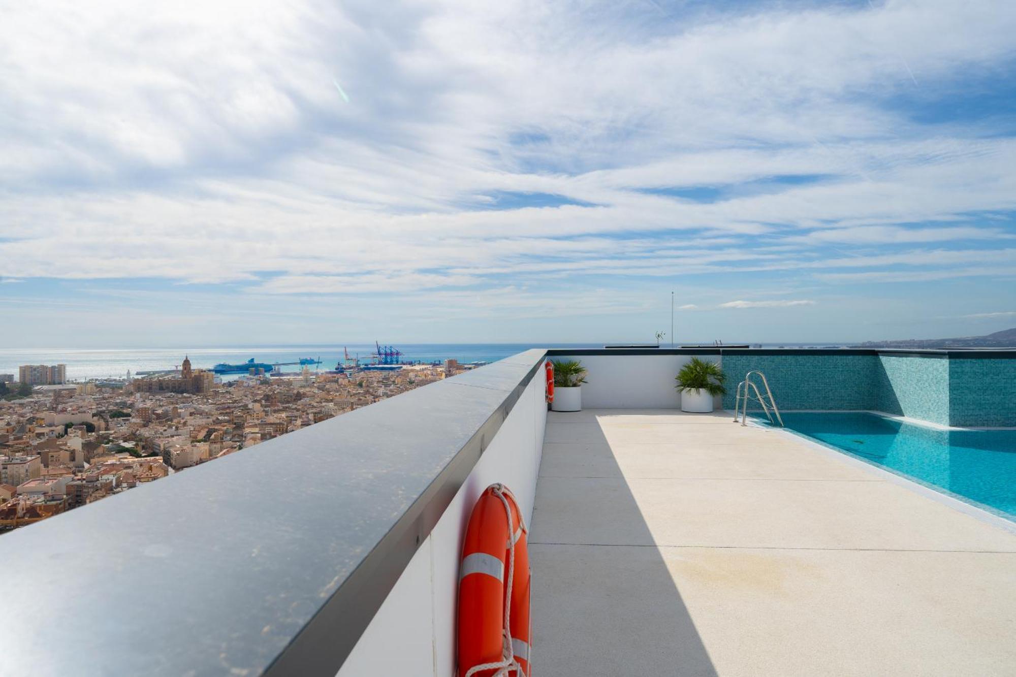 Apartamento Xpce Urban 3 Malaga Skyline - Parking Free Exterior foto