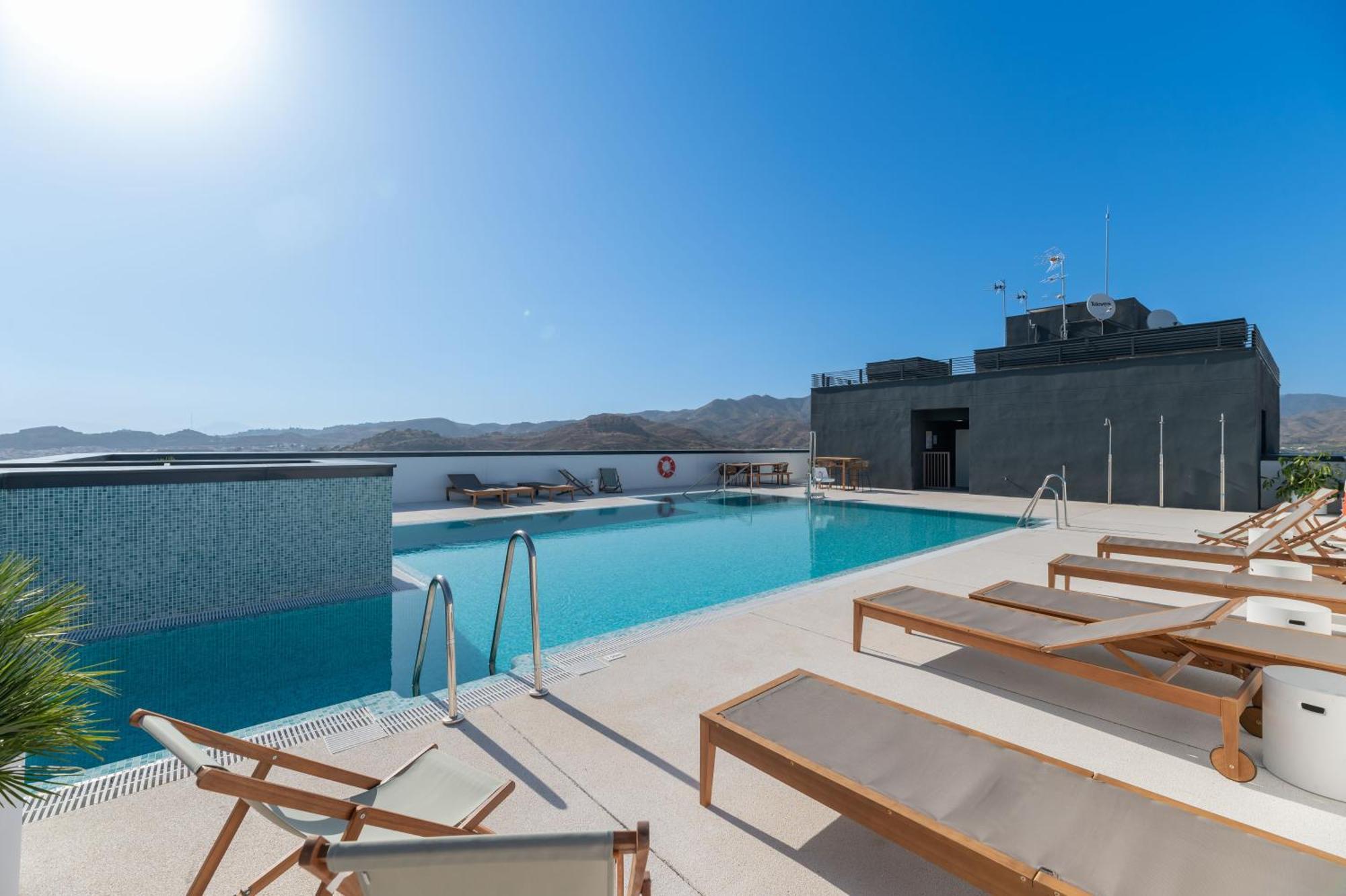 Apartamento Xpce Urban 3 Malaga Skyline - Parking Free Exterior foto